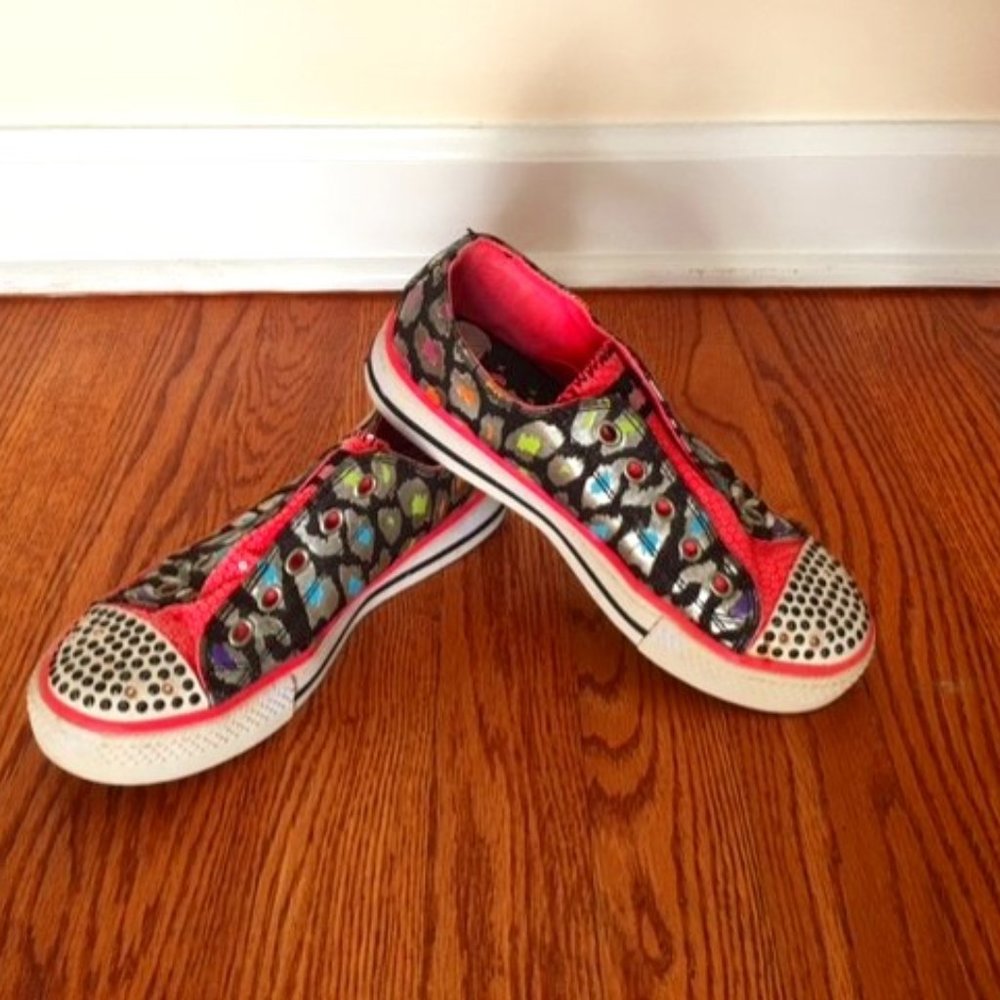 WE WELCOME REASONABLE OFFERS Skechers Twinkle Toes Light Up Shoes Girls Size 3